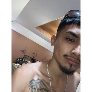 Meet your Posher, Adrian